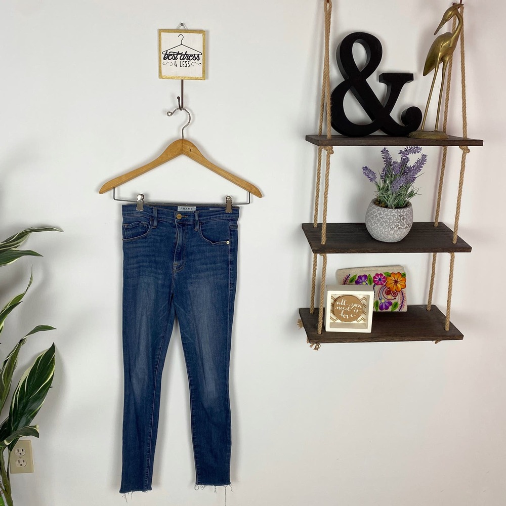 Frame Raw Hem Ali Cigarette Jeans in Prescott Wash